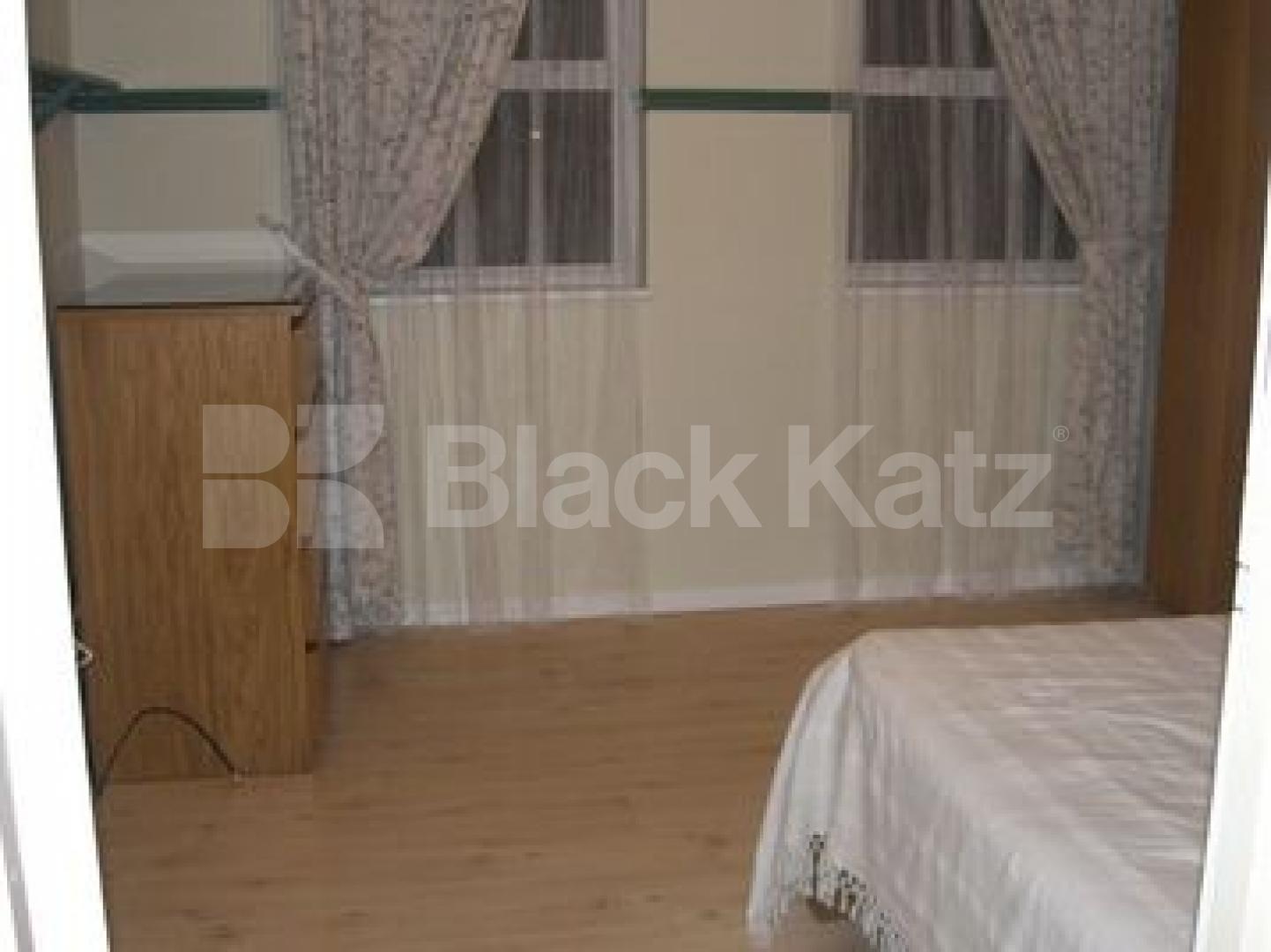 			UNDER OFFER, 4 Bedroom, 1 bath, 1 reception House			 Northwold Road, Clapton